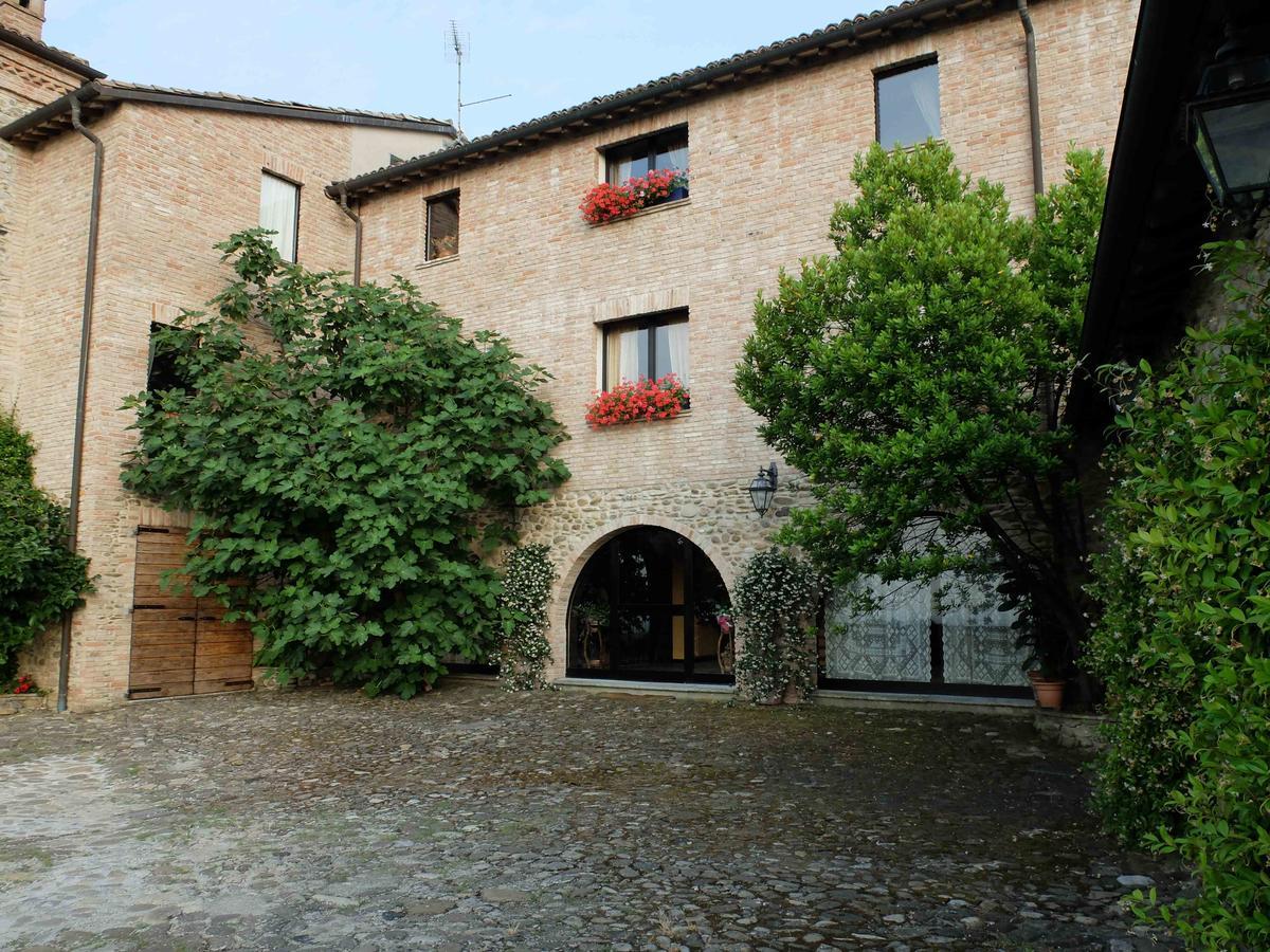 B&B Le Ginestre Sala Baganza Exteriör bild